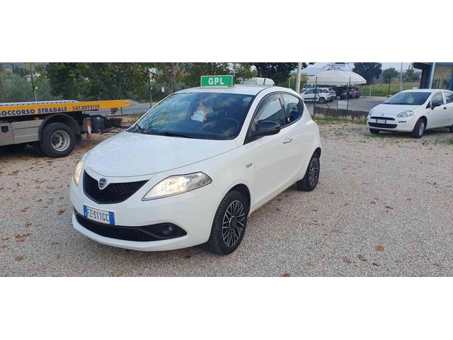 LANCIA YPSILON 1.2 69 CV 5 porte GPL Ecochic Gold