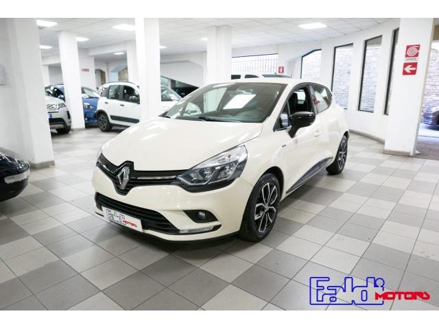 RENAULT CLIO 1.2 75 CV 5 porte Duel