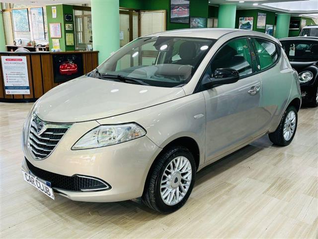 LANCIA Ypsilon 0.9 T.Air 85 CV 5 porte Metano Ecochic Elefantino