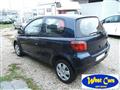 TOYOTA Yaris 16V 3 porte aut. Sol