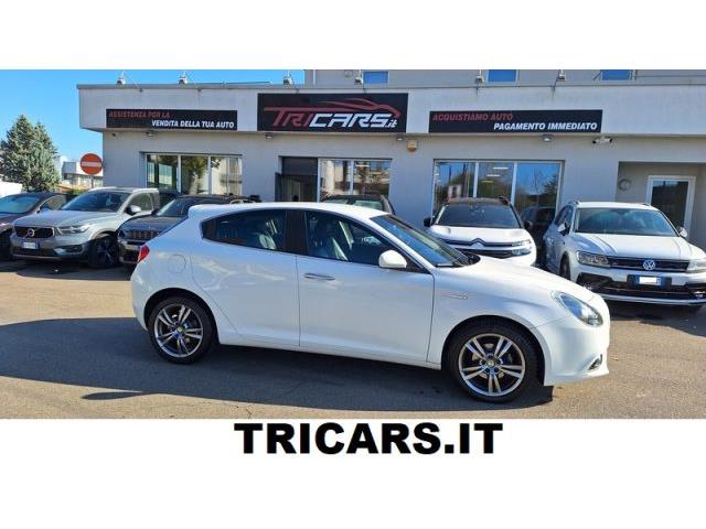 ALFA ROMEO GIULIETTA 1.6 JTDm-2 120 CV Distinctive PERMUTE UNICOPRO.