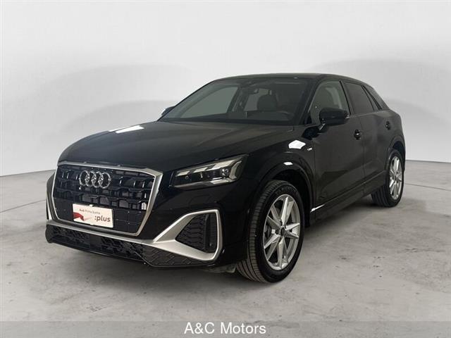 AUDI Q2 35 TDI S tronic Identity Black