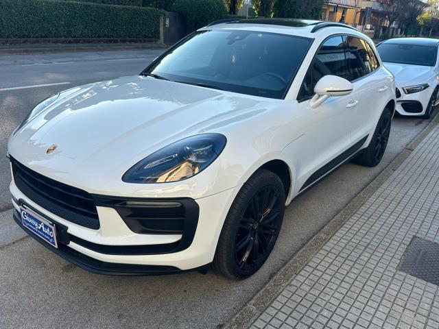 PORSCHE MACAN 2.0