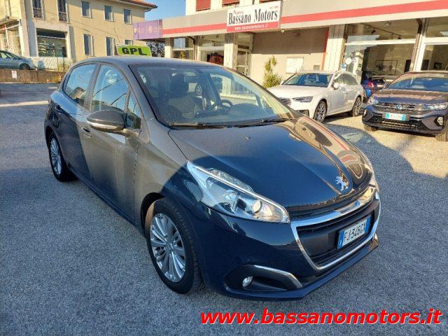 PEUGEOT 208 (2012) PureTech 82 5p. GPL Active NEOPATENTATI