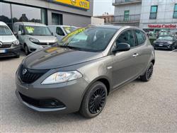 LANCIA YPSILON 1.0 FireFly 5 porte S&S Hybrid Silver