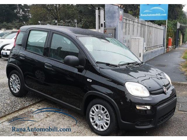 FIAT PANDA 1.0 Hybrid Pandina KMZERO