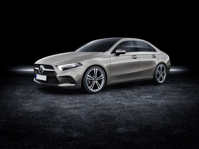 MERCEDES CLASSE A SEDAN A 180 SPORT NIGHT EDITION AUTO