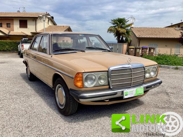 MERCEDES SERIE 200-300 D (123130), Conservata, omologata ASI