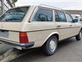 MERCEDES SERIE 200-300 TE Station Wagon