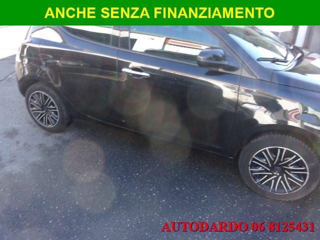 LANCIA YPSILON 1.0 FireFly 5 porte S&S Hybrid Ecochic Gold