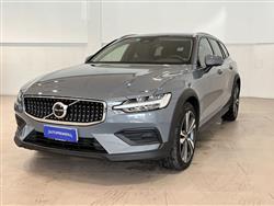 VOLVO V60 CROSS COUNTRY V60 Cross Country B4 (d) AWD automatico Plus