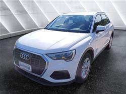 AUDI Q3 35 2.0 tdi Business s-tronic