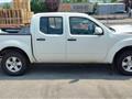 NISSAN Navara 2.5 dci d.cab LE