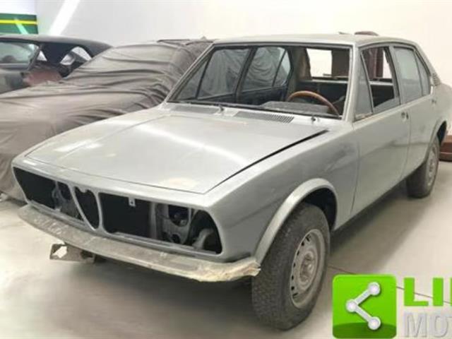 ALFA ROMEO ALFETTA Prima serie Scudo Stretto DA MONTARE