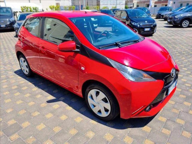 TOYOTA AYGO 1.0 VVT-i 69 CV 5 porte x-play