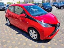 TOYOTA AYGO 1.0 VVT-i 69 CV 5 porte x-play