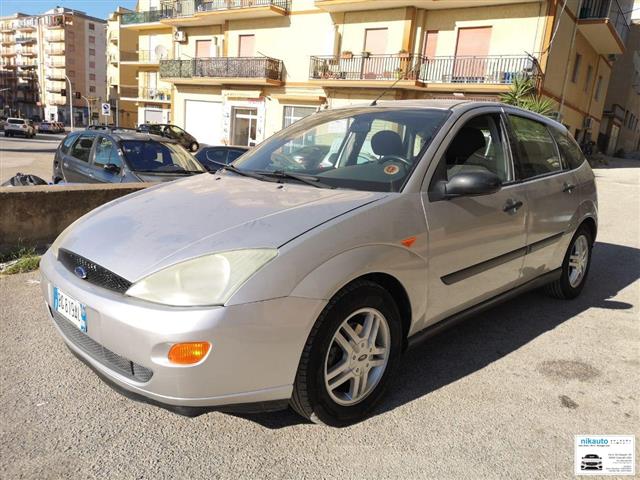 FORD Focus 1.8 TDDi 5p. Trend