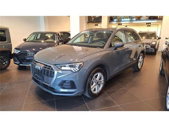 AUDI Q3 35 TDI S tronic Business