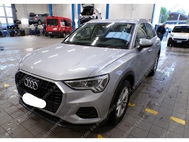 AUDI Q3 35 TDI S tronic Business