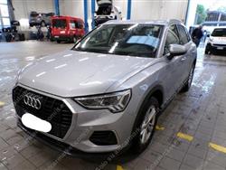 AUDI Q3 35 TDI S tronic Business