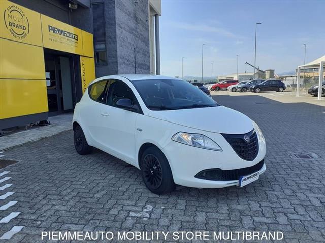 LANCIA YPSILON 1.2 69 CV 5 porte GPL Ecochic Silver