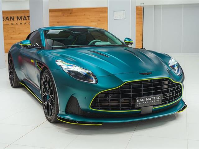 ASTON MARTIN DB12 V8 Coupé