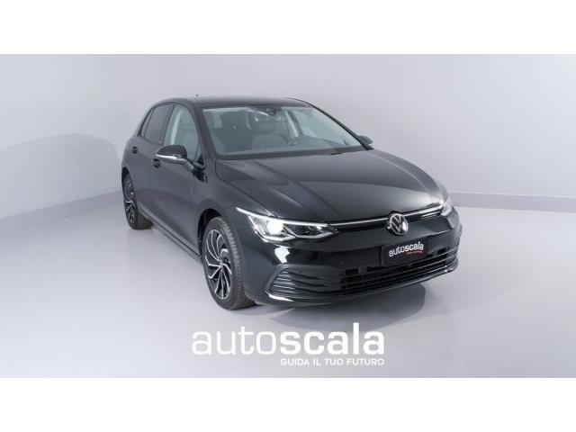 VOLKSWAGEN GOLF 1.0 eTSI EVO DSG Life