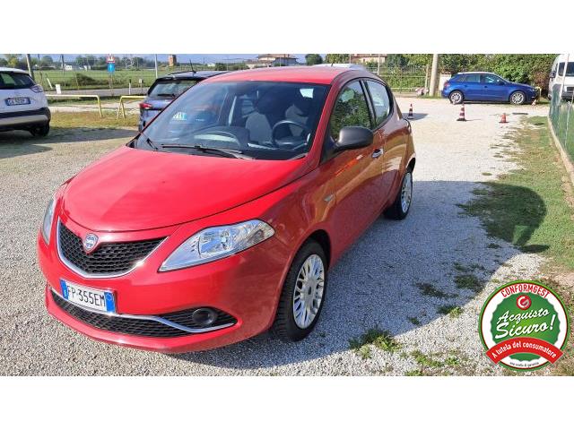 LANCIA YPSILON 1.2 69 CV 5 porte GPL Ecochic Silver