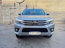 TOYOTA HILUX 2.4 D-4D A/T 4WD 4 porte Double Cab Executive