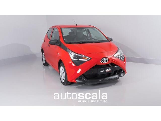 TOYOTA AYGO 1.0 VVT-i 72 CV 5 porte x-cool