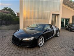 AUDI R8 4.2 V8  R TRONIC MOTORE CON 44000 KM AUDI