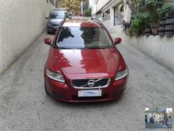 VOLVO V50 D2 R-design