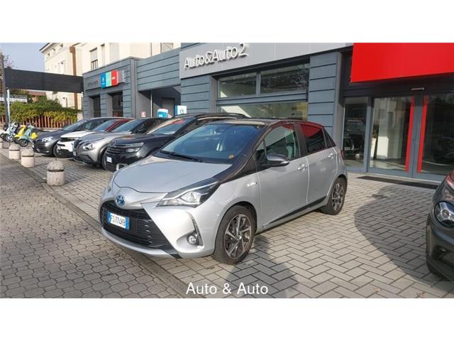 TOYOTA YARIS 5p 1.5h Trend Grey Edition my18