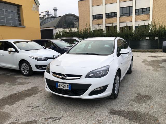 OPEL ASTRA 1.7 CDTI 110CV Sports Tourer Business Autocarro