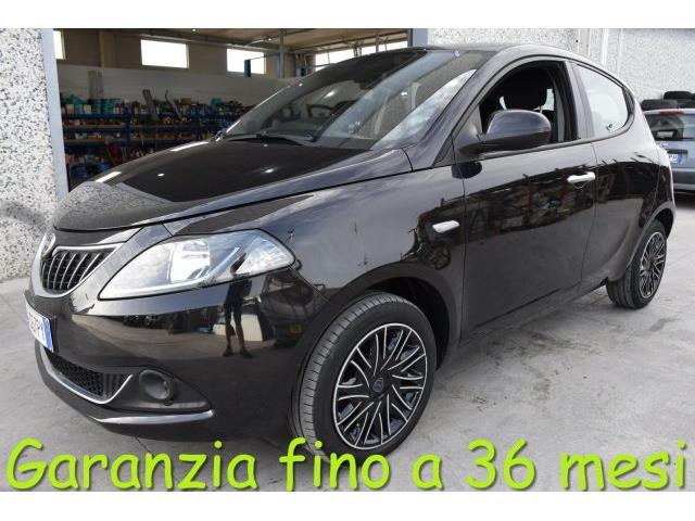 LANCIA YPSILON 1.0 FireFly 5 porte S&S Hybrid Silver