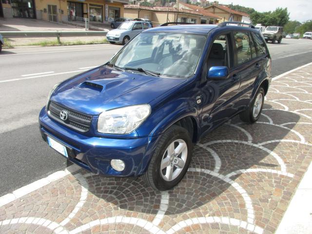 TOYOTA RAV4 2.0 D 4x4 full optional garantita