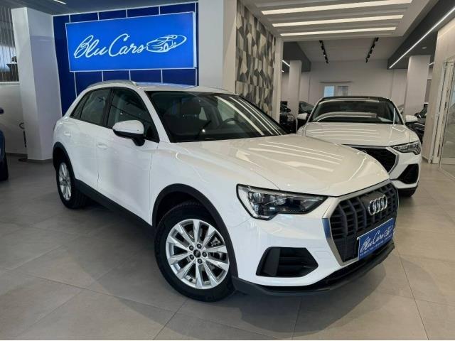 AUDI Q3 35 2.0 tdi Business quattro