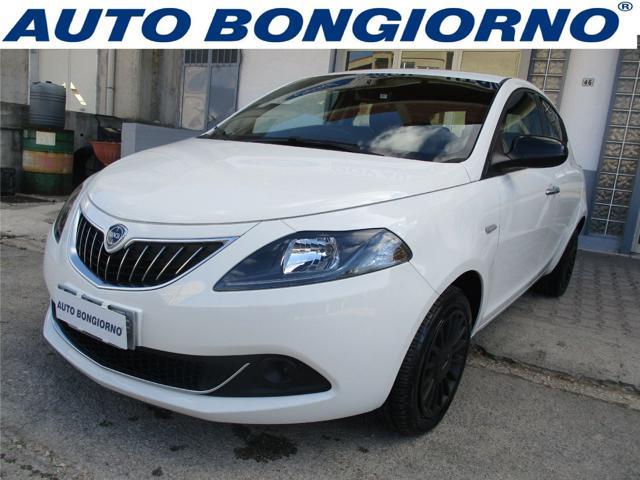 LANCIA YPSILON 1.0 FireFly 5 porte  Hybrid Silver