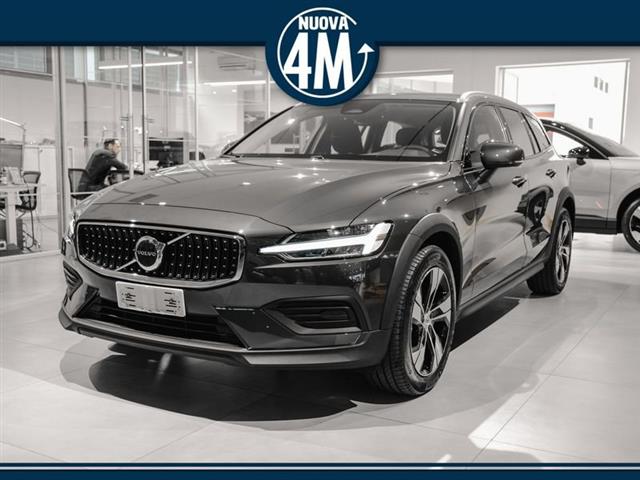 VOLVO V60 CROSS COUNTRY V60 Cross Country B4 (d) AWD automatico Core