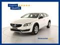 VOLVO V60 CROSS COUNTRY D3 Geartronic Business