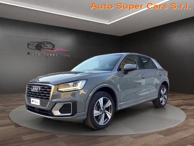 AUDI Q2 35 TFSI S tronic Identity Black