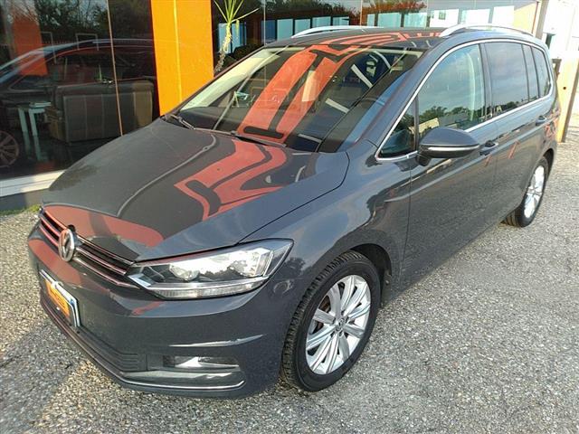 VOLKSWAGEN Touran 2.0 TDI 150 CV DSG Executive BMT