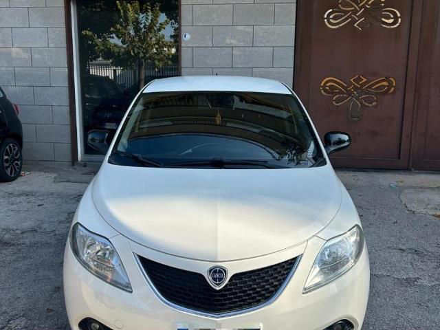 LANCIA YPSILON 1.3 MJT 16V 95 CV 5 porte S&S Gold