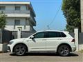 VOLKSWAGEN TIGUAN 2.0 TDI DSG 4MOTION Advanced R-LINE