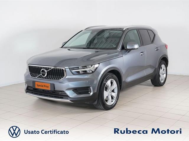 VOLVO XC40 D4 AWD Geartronic Momentum