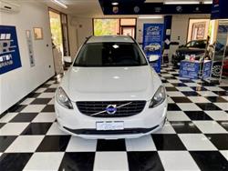 VOLVO XC60 2.0 d3 Momentum 150cv geartronic