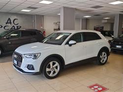 AUDI Q3 35 TDI S tronic Business Advanced