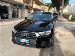 AUDI Q3 2.0 TDI 120 CV Business