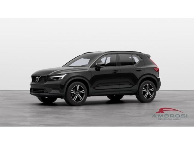 VOLVO XC40 B3 Mild hybrid Benzina Plus Dark