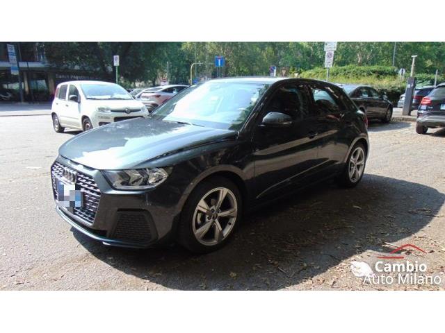 AUDI A1 CITYCARVER 25 TFSI Admired S-Tronic